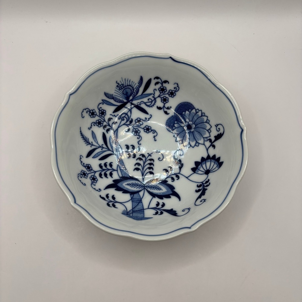 Vintage Blue Danube Japan Small Scalloped Bowl Blue Onion Floral
